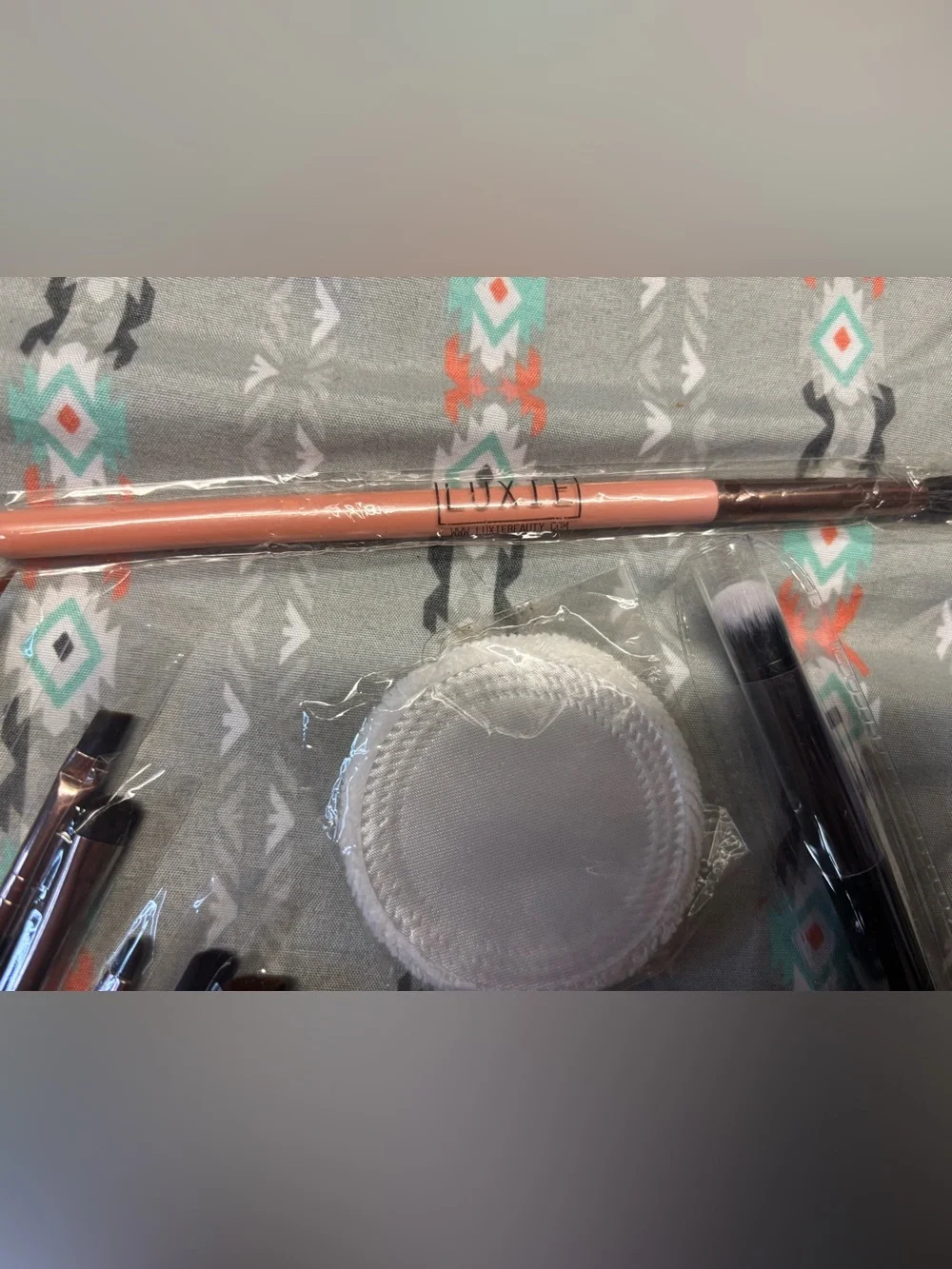 💁‍♀️💥💥Assorted Makeup Bundle - Picture 13 of 13